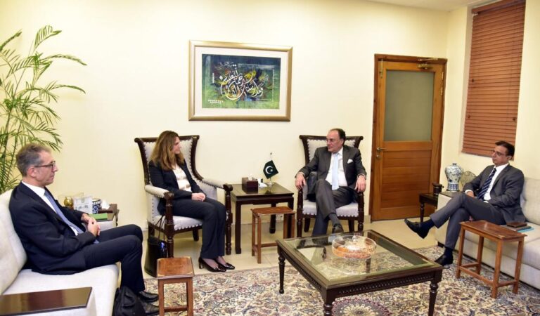 IMF Talks